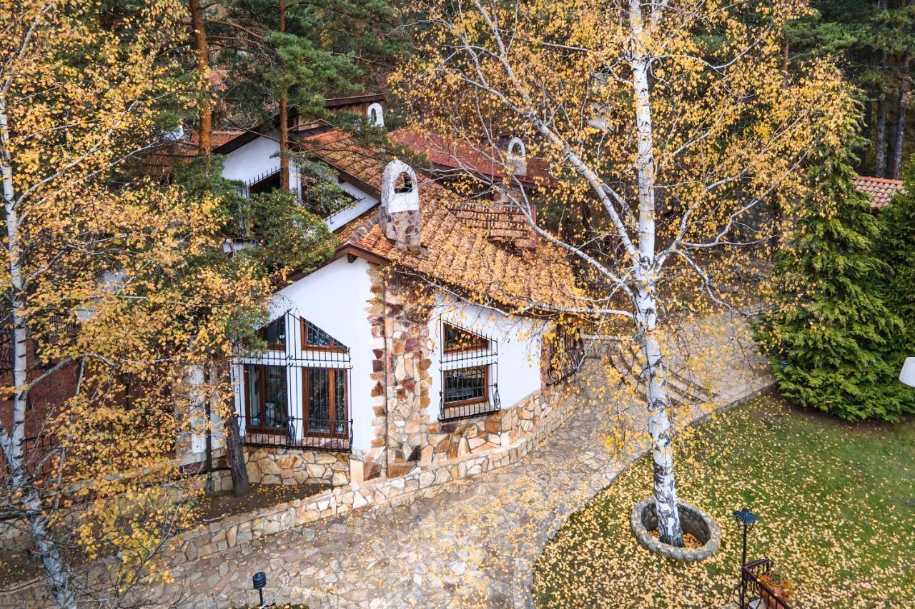 Villa Anna Luxury Lake Residence Shtarkelovo Gnezdo ภายนอก รูปภาพ