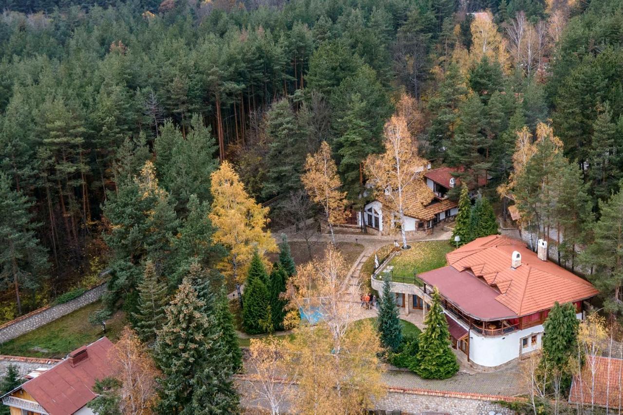 Villa Anna Luxury Lake Residence Shtarkelovo Gnezdo ภายนอก รูปภาพ