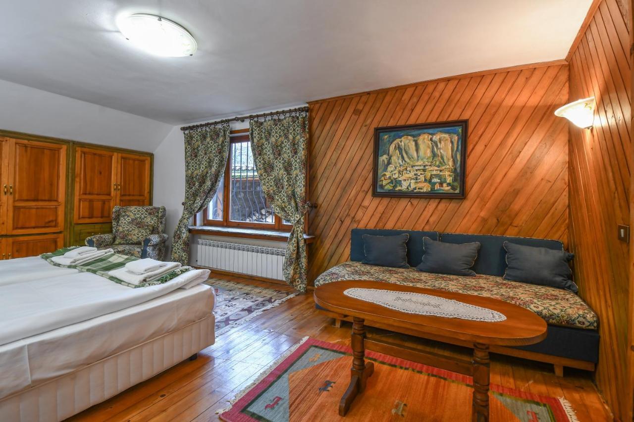Villa Anna Luxury Lake Residence Shtarkelovo Gnezdo ภายนอก รูปภาพ