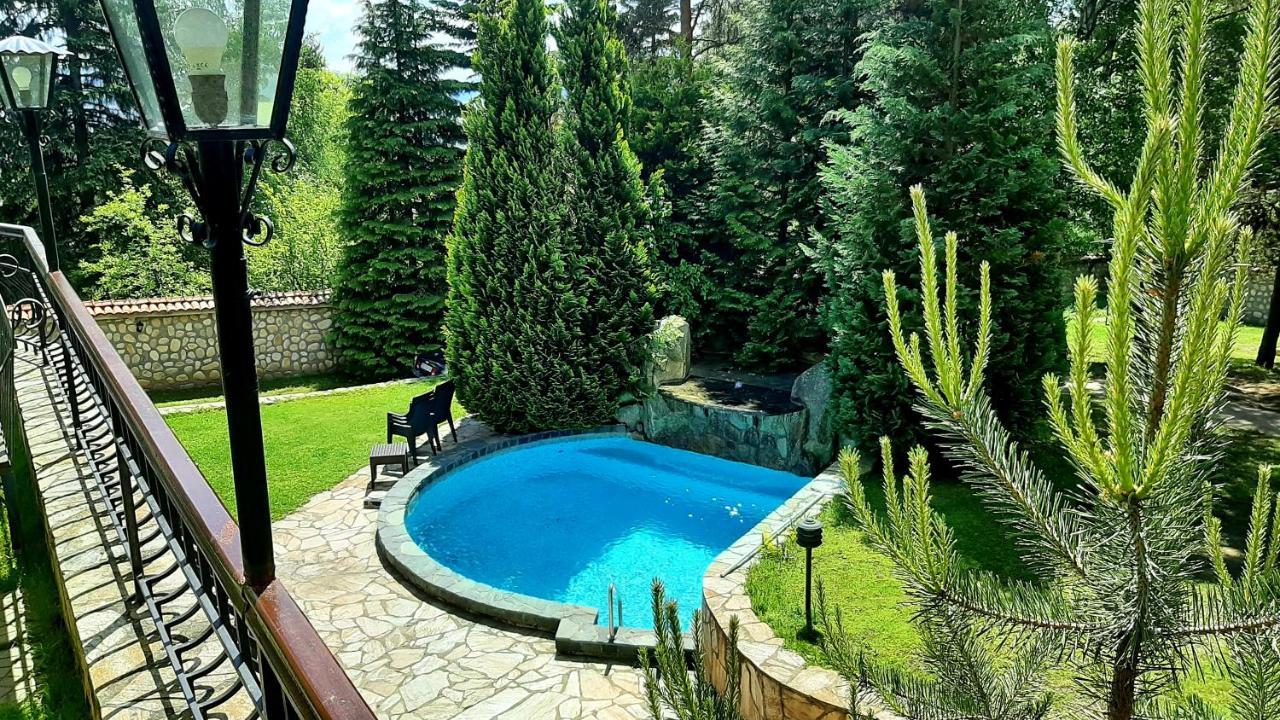 Villa Anna Luxury Lake Residence Shtarkelovo Gnezdo ภายนอก รูปภาพ